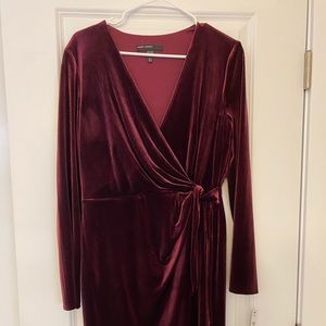 Maggy London Velvet Wrap Dress (12US)